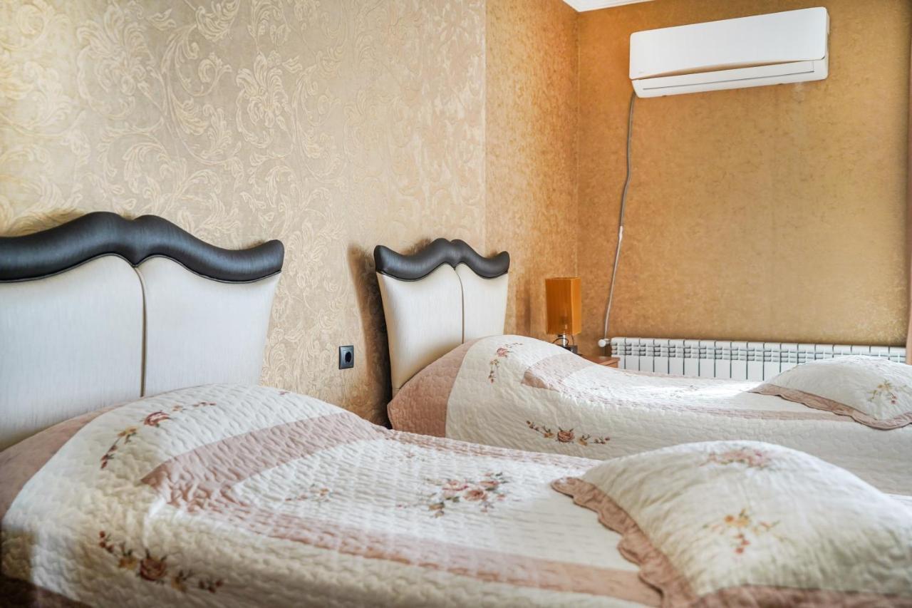 Natali Hotel Borjomi Luaran gambar
