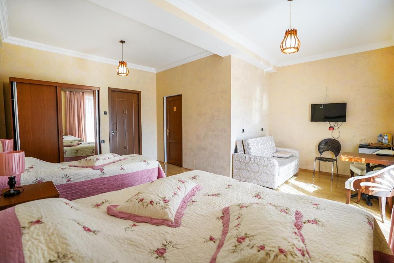 Natali Hotel Borjomi Luaran gambar