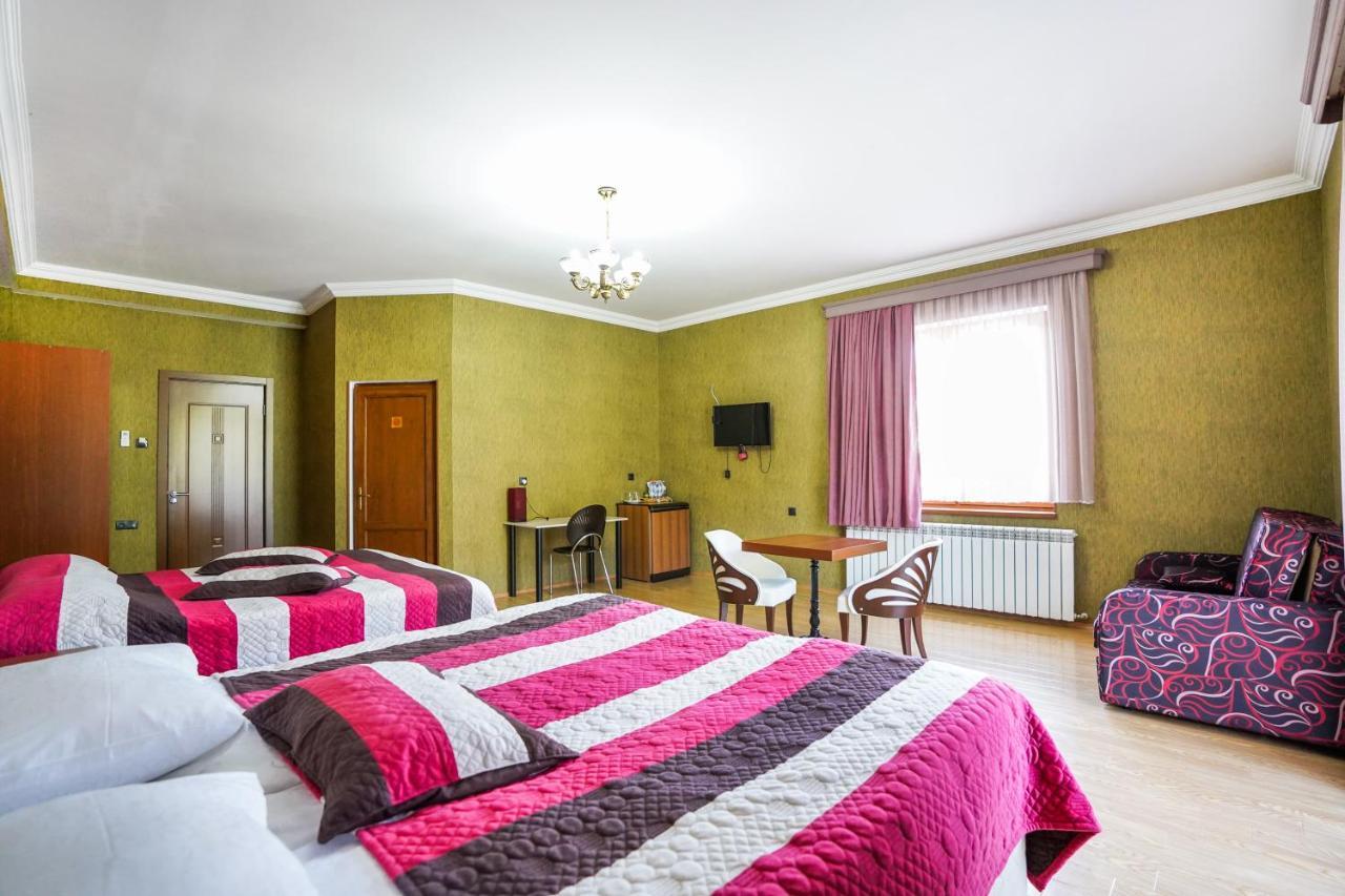 Natali Hotel Borjomi Luaran gambar