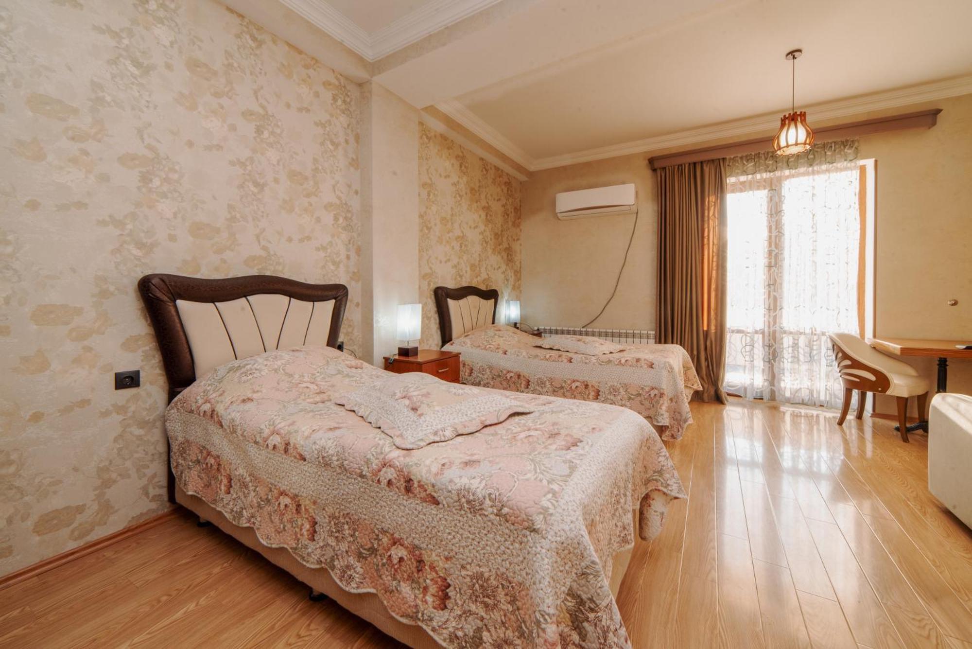 Natali Hotel Borjomi Luaran gambar